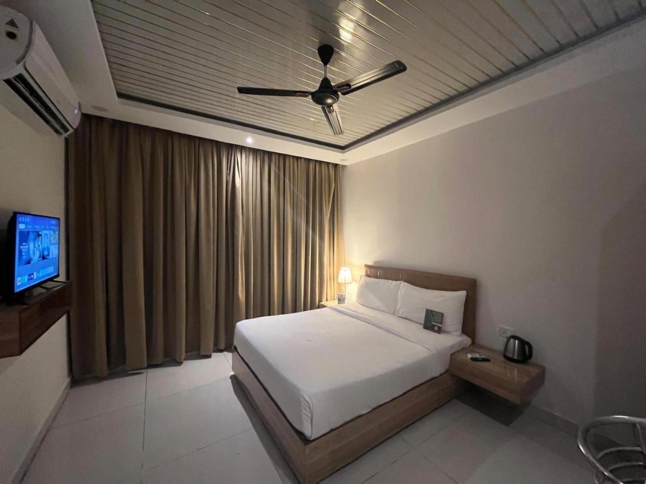 Hotel Hibiscus Tree- Bachupally Hyderabad Exterior foto